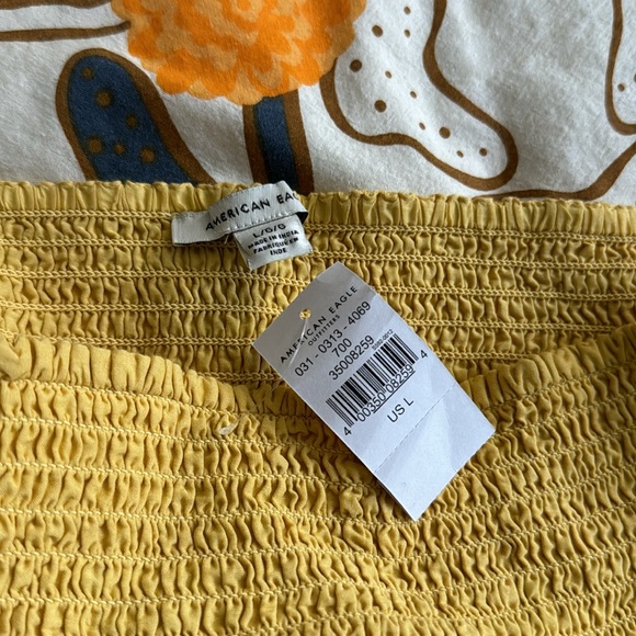 American Eagle eyelet mini skirt - Picture 4 of 4